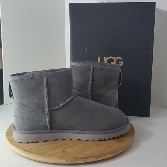 UGG Classic Mini Boots Grey Suede Sheepskin Wool Men US 9 NIB - Picture 5 of 13
